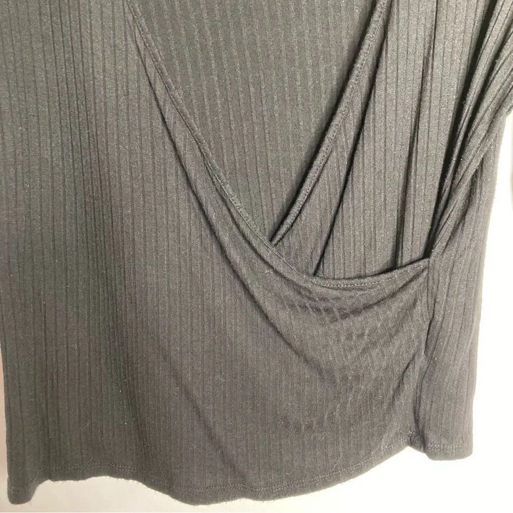 Y2K Timing Black Faux Wrap Crop Top Size Large 3/4 Sleeve